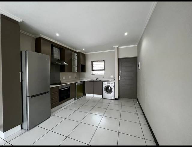 2 BEDROOM APARTMENT FOR SALE IN FOURWAYS